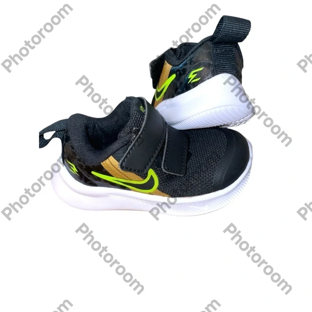 NWOT NIKE Star runner baby Toddler shoes size 3C